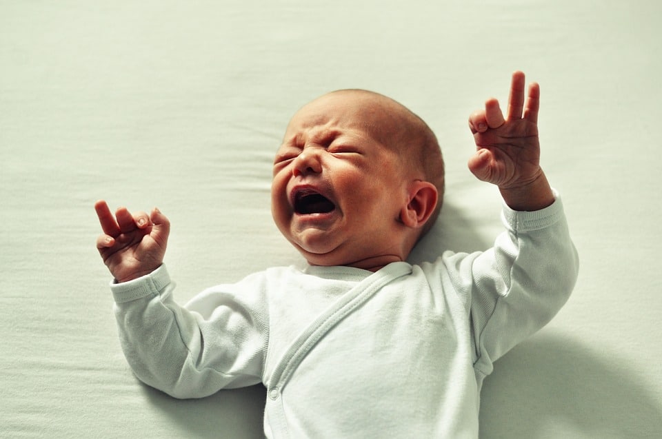 Comment calmer bébé en cas de colique ?