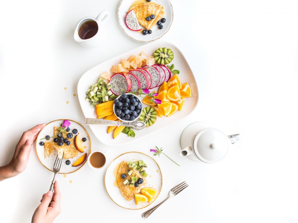 Assiettes de fruits pour lunch